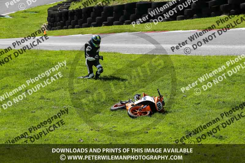 cadwell no limits trackday;cadwell park;cadwell park photographs;cadwell trackday photographs;enduro digital images;event digital images;eventdigitalimages;no limits trackdays;peter wileman photography;racing digital images;trackday digital images;trackday photos